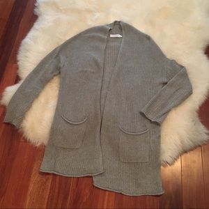 Velvet grey cozy cardigan!
